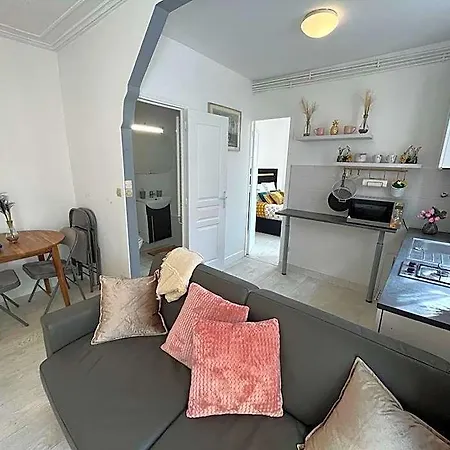 Apartamento Deux Pieces A 5 Min Du Chateau Free Parking *